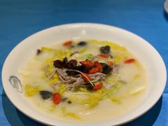 -千岛蚝高压锅生蚝·人参火锅(白云万达店)