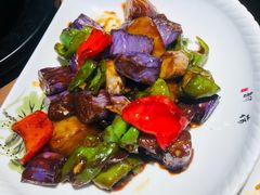 油焖地三鲜-吴越荣记苏州菜·松鼠桂鱼(月光码头店)