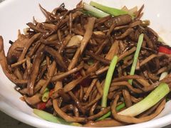 -江渔儿酸菜鱼(奥园广场金发购物中心店)
