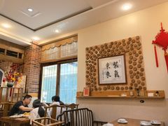 -东来菜馆•手抓海鲜家常菜•海鲜锅贴(鸽子窝店)