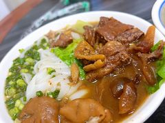 牛腩猪肠河粉-珍珍小食店(西华路店)