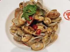 -肥肥虾庄·金牌油焖大虾(首义路店)