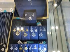 -王权免税店(普吉机场店)