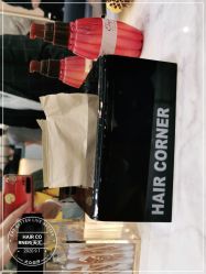 -HAIR CORNER