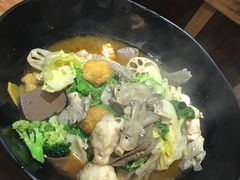-万记麻辣烫国展总店