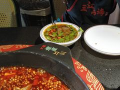 -三江两海老火锅(北京首店)