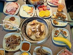 -金滏山烤肉·海鲜·火锅自助餐厅(襄阳万达店)