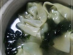 -小许三鲜砂锅馄饨店(家多乐烟酒店)