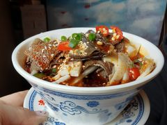 -炉小二铜锅牛蛙•川湘菜(三里屯店)