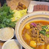 这家牛腩煲够正!红糖糍粑也好吃!