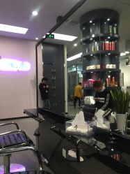 大厅-愉己冥想·护发专门店