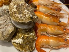 -荣誉国际酒店-云顶旋转餐厅