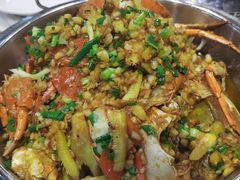 -凤凰路何眼镜香辣蟹(花果园店)