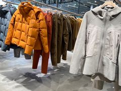 -迪桑特DESCENTE(北京三里屯BLANC店)