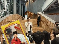 -虹桥艺术中心