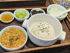 -蟹上黄·蟹黄面·江南糖水(人民广场店)