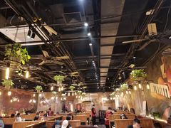 大堂-小俩口烧烤东北菜(双井店)