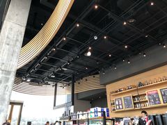 -星巴克臻选(成都环球乐天店)