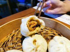 土猪肉老面小笼包-坊门老街(宜山路店)