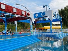 -黄河谷马拉湾海浪浴场