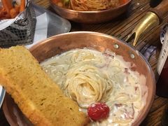 -I HOLIC艾豪丽披萨(KKone店)