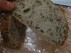 多谷物黑麦面包-麦田工坊(月湖店)