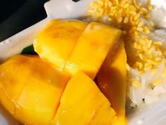 -芒果糯米饭摊子