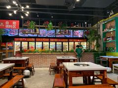 大堂-钢管厂五区小郡肝串串香(蜀都万达店)