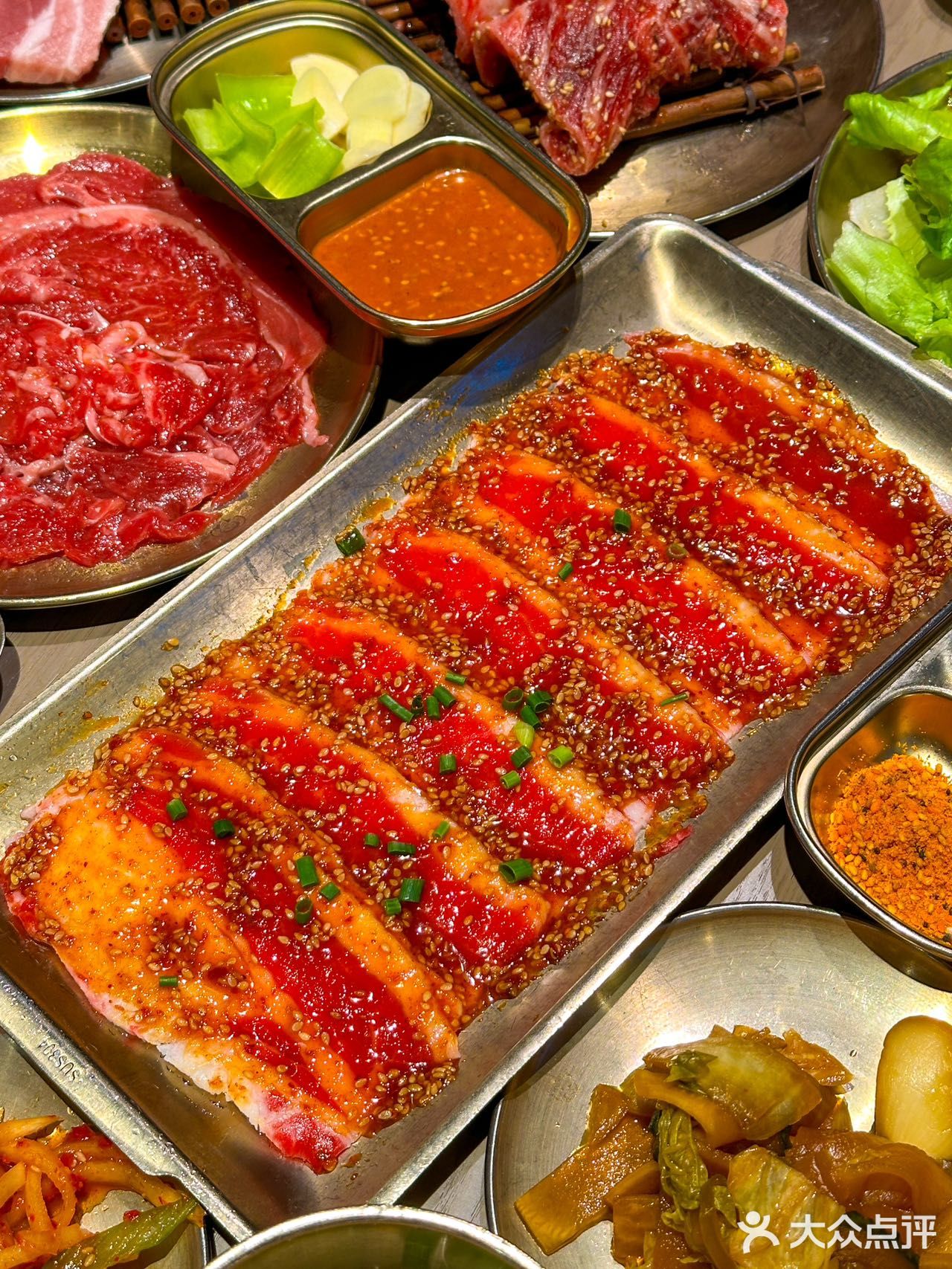 你绝对不会后悔的！快来老太太的泥炉烤肉店吧！