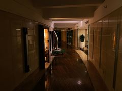 -深圳富苑皇冠假日套房酒店