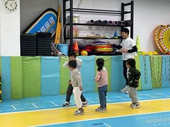 -逗你运动体能训练中心(冠城店)