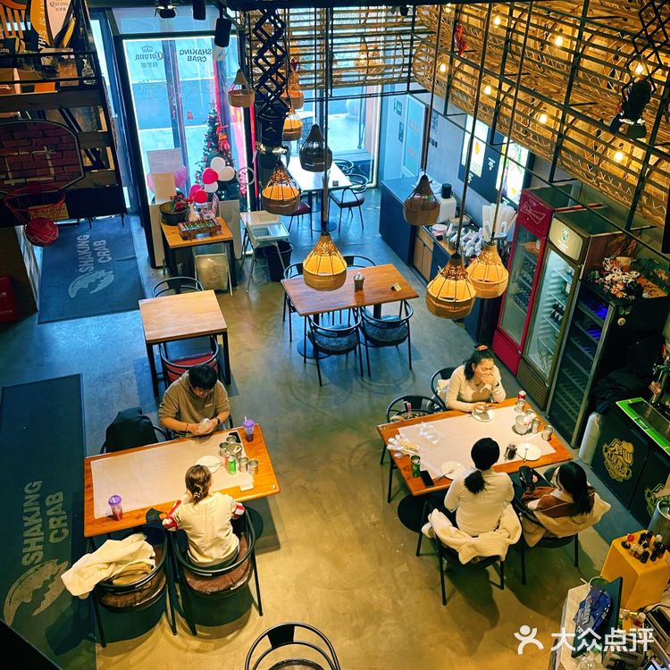 朋友聚餐首选地🦞鲜活波龙太豪横啦‼️