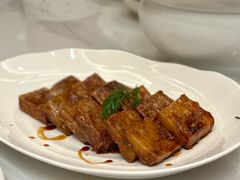 蜜汁煎荔浦香芋-扬州香格里拉·香宫中餐厅
