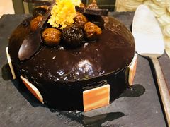 榛果巧克力蛋糕-海口绿发希尔顿酒店-田园汇自助餐·三文鱼·海鲜