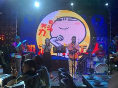 -爱啤精酿·民谣酒馆(滨江店)