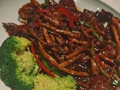 -八府香鸭·啫啫煲(华山路店)