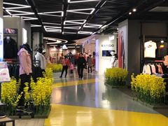 -新百广场(中山西路店)