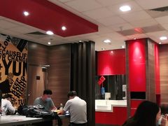 大堂-麦当劳(汉口火车站候车室店)