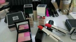 -红馆妆造(中央大街店)