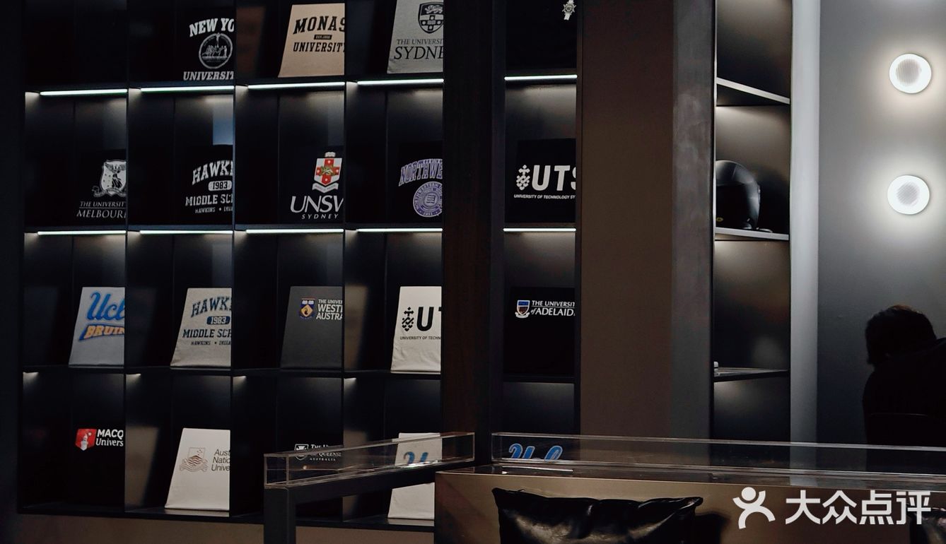 佛山探店｜很适合出片的暗黑酷咖啡店📷