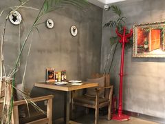 大堂-HIGH FIVE哈福手工汉堡(桂林路店)