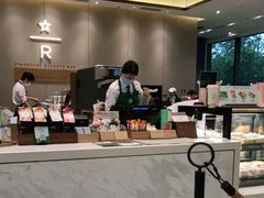 -星巴克臻选(深圳龙华红山天虹店)