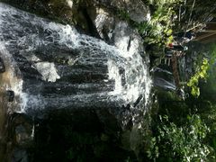 android_upload_pic-藏龙百瀑风景区