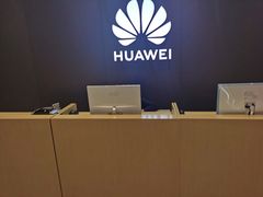 -华为授权体验店(中山公园来福士)