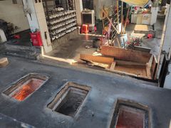 -满記土窑烧鷄波浪山莊