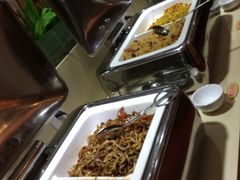 -蒙肥羊·酸汤潮牛·鲜牛肉火锅烤肉自助(岗顶店)
