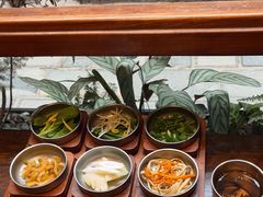 -银米·云南传统过桥米线(双廊黑金冠店)