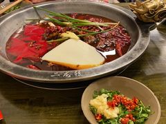 -黄潇洒老火锅(九眼桥宏济巷店)