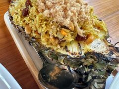 -Chom Cafe and Restaurant