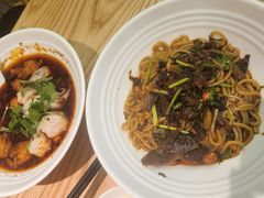 -弄堂咪道-饭香·面香·馄饨香(汇锦广场店)